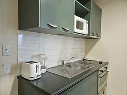 Experience The City Life-Walk Everywhere