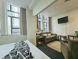 Experience The City Life-Walk Everywhere