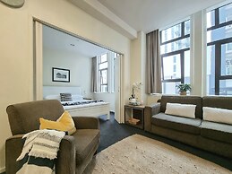 Experience The City Life-Walk Everywhere