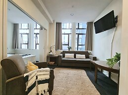 Experience The City Life-Walk Everywhere