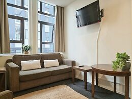 Experience The City Life-Walk Everywhere