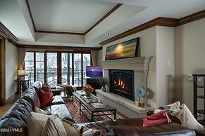Ritz Carlton Vail #417 4 Bedroom Condo by RedAwning