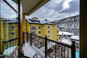 Ritz Carlton Vail #417 4 Bedroom Condo by RedAwning