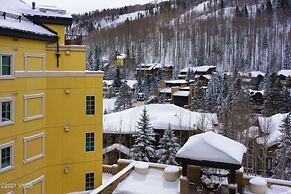 Ritz Carlton Vail #417 4 Bedroom Condo by RedAwning