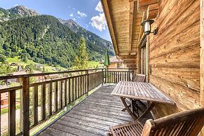 Uralp Royal by A-Appartments