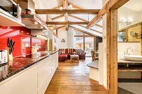 Uralp Royal by A-Appartments