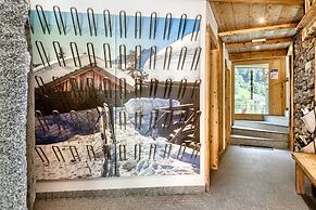 Uralp Royal by A-Appartments