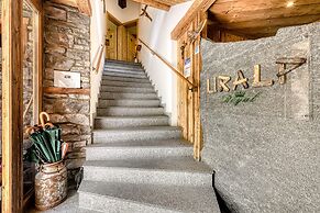 Uralp Royal by A-Appartments