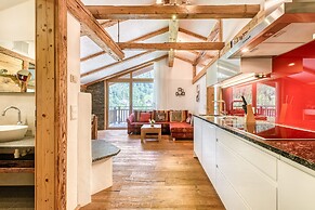 Uralp Royal by A-Appartments