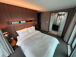 Jinju Raon Stay in Perla
