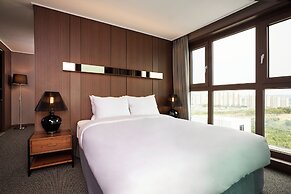 Jinju Raon Stay in Perla