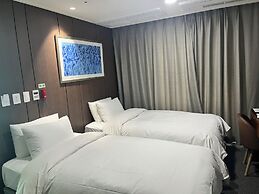 Jinju Raon Stay in Perla