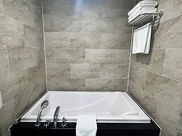 Jinju Raon Stay in Perla