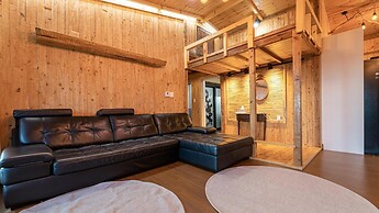 Seogwipo Unyeong Pension