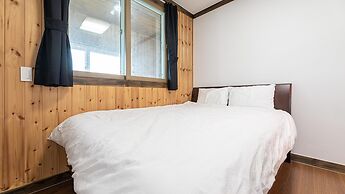 Seogwipo Unyeong Pension