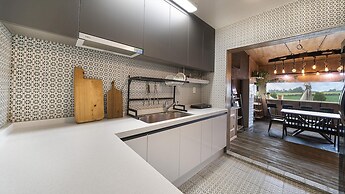 Seogwipo Unyeong Pension