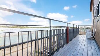 Seogwipo Unyeong Pension