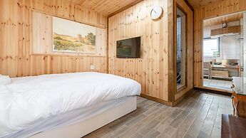 Seogwipo Unyeong Pension