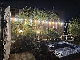 Seogwipo Unyeong Pension