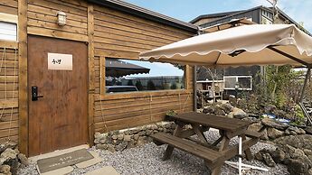 Seogwipo Unyeong Pension