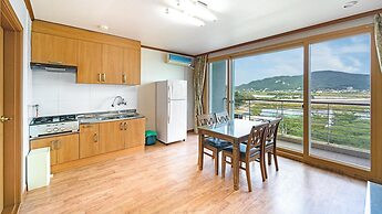 Ganghwa Dondaemoru Pension