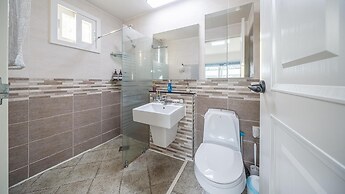 Jeju Jongdalrifeel House