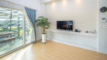 Jeju Jongdalrifeel House