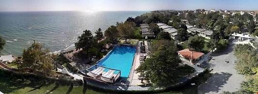 Pia Mare Hotel