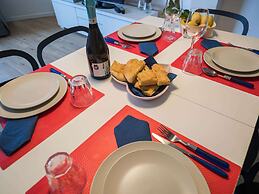 Scimiscià 2-bedroom Apartment with AC