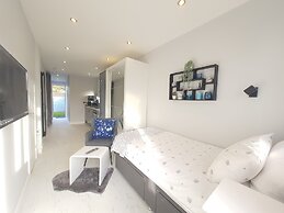 Modern Studio Apartment in Newcastle Upon Tyne