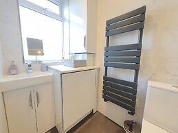 Modern Studio Apartment in Newcastle Upon Tyne