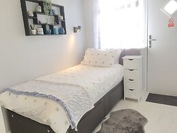 Modern Studio Apartment in Newcastle Upon Tyne