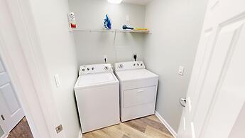 Silver Beach 506 is a gorgeous Gulf Front 4 BR with free beach service