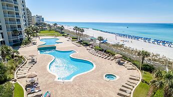 Silver Beach 506 is a gorgeous Gulf Front 4 BR with free beach service