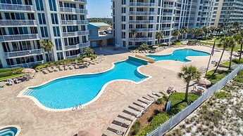 Silver Beach 506 is a gorgeous Gulf Front 4 BR with free beach service