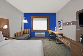 Holiday Inn Express And Suites Detroit Dearborn by IHG
