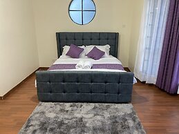 Takdiri Homes Plush 3BR Appartment