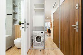 Movie Jacuzzi Apartment by Renters