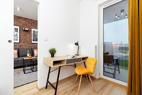 Movie Jacuzzi Apartment by Renters