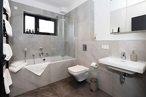 Eco Smart Apartments Premium City