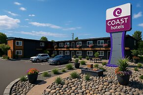 Coast Penticton Hotel
