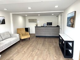 Coast Penticton Hotel