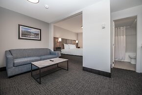 Coast Penticton Hotel