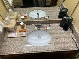 Coachman's Inn Motel
