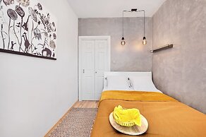 Lumina 4-room apartment in Center