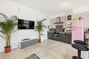 Lumina 4-room apartment in Center