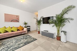 Lumina 4-room apartment in Center