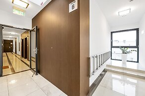 Lumina 4-room apartment in Center