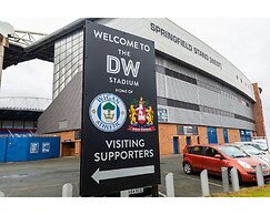 Stylish 3 Bedroom House Only 5 Mins From M6/m58