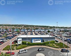 Stylish 3 Bedroom House Only 5 Mins From M6/m58